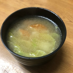 さつま揚げと白菜の味噌汁